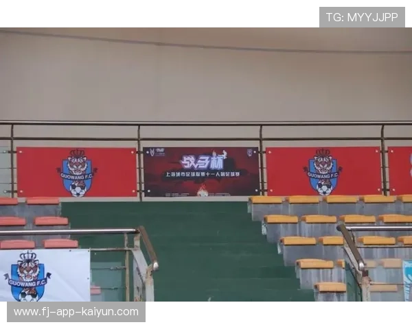 业余联赛圣诞杯赛，社区凝聚力提升