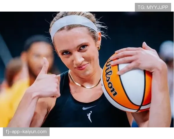 WNBA新科状元凯特琳·克拉克完成职业首秀，斩获25分8助攻